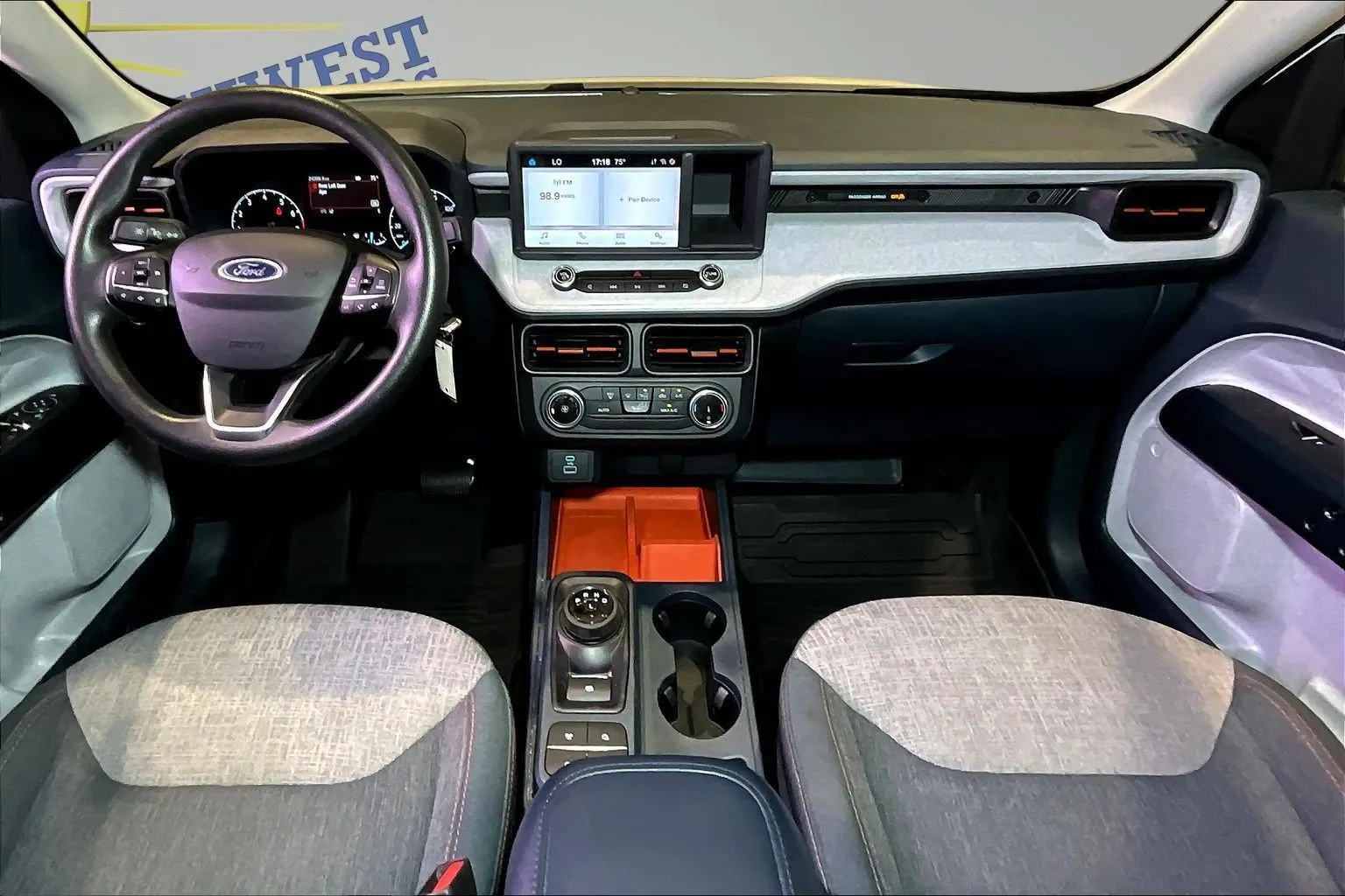 Ford Maverick photo 9