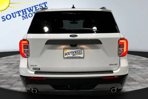 More photos of 2021 Ford Explorer XLT at Southwest Motors, CO