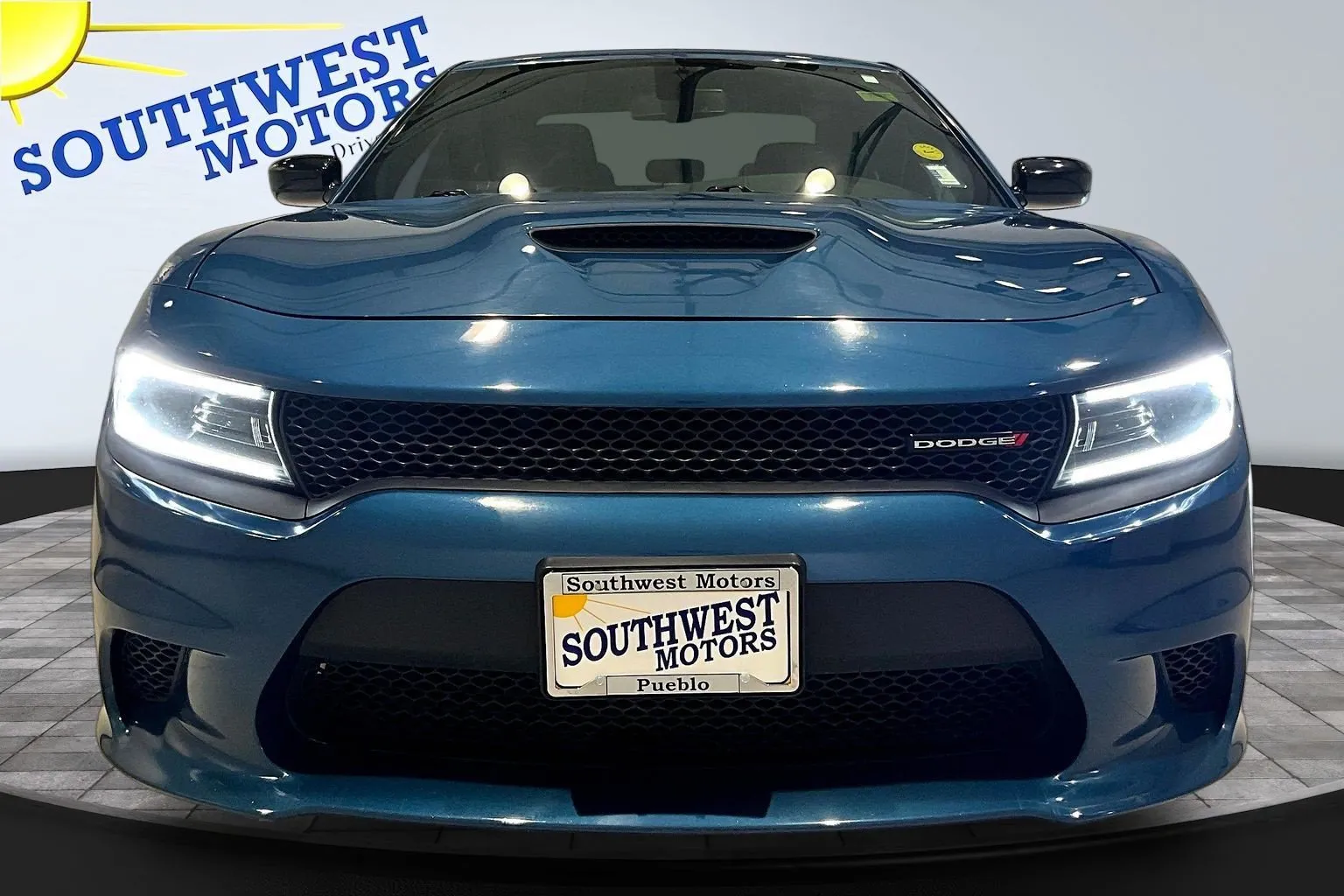 Dodge Charger photo 2