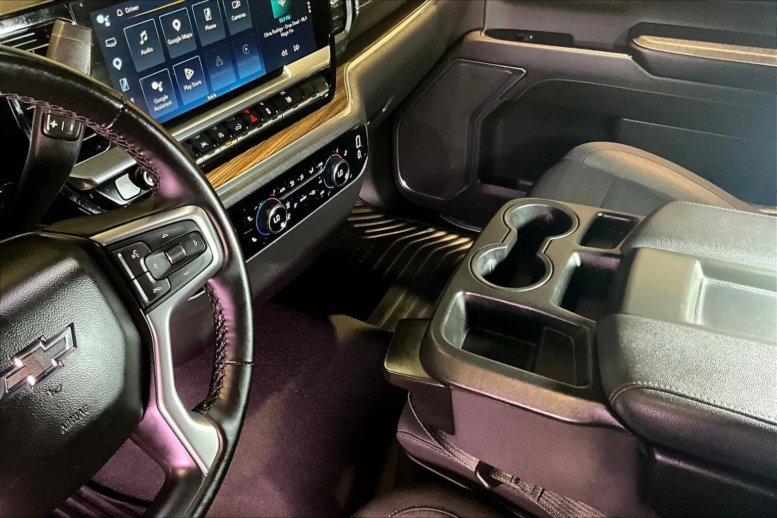 Chevrolet Silverado photo 20