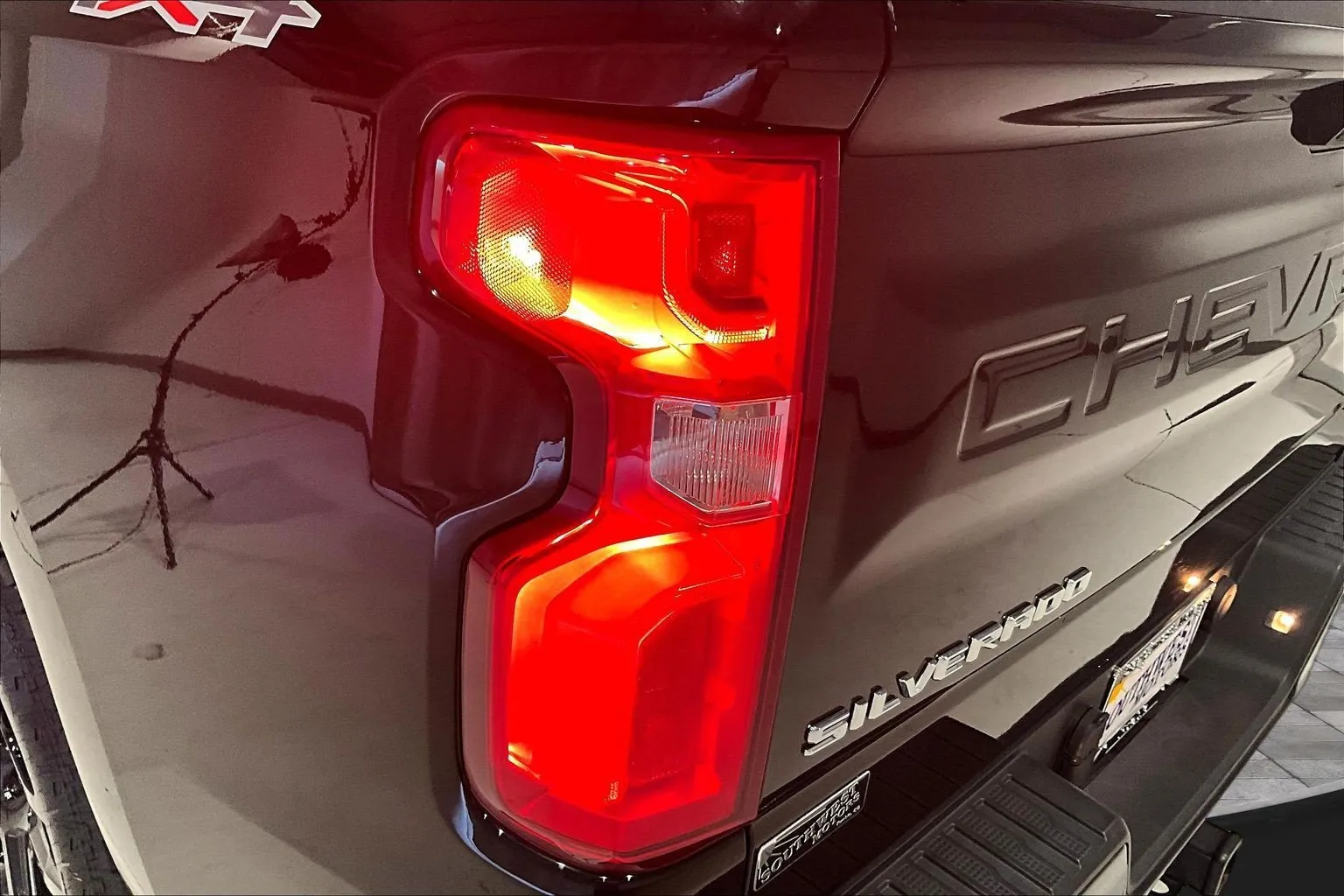Chevrolet Silverado photo 25