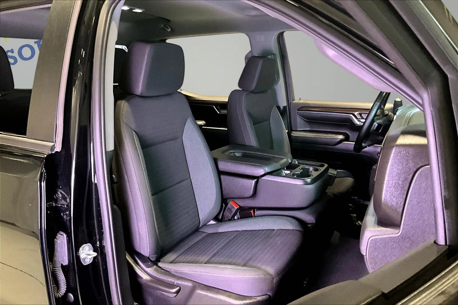 Chevrolet Silverado photo 31