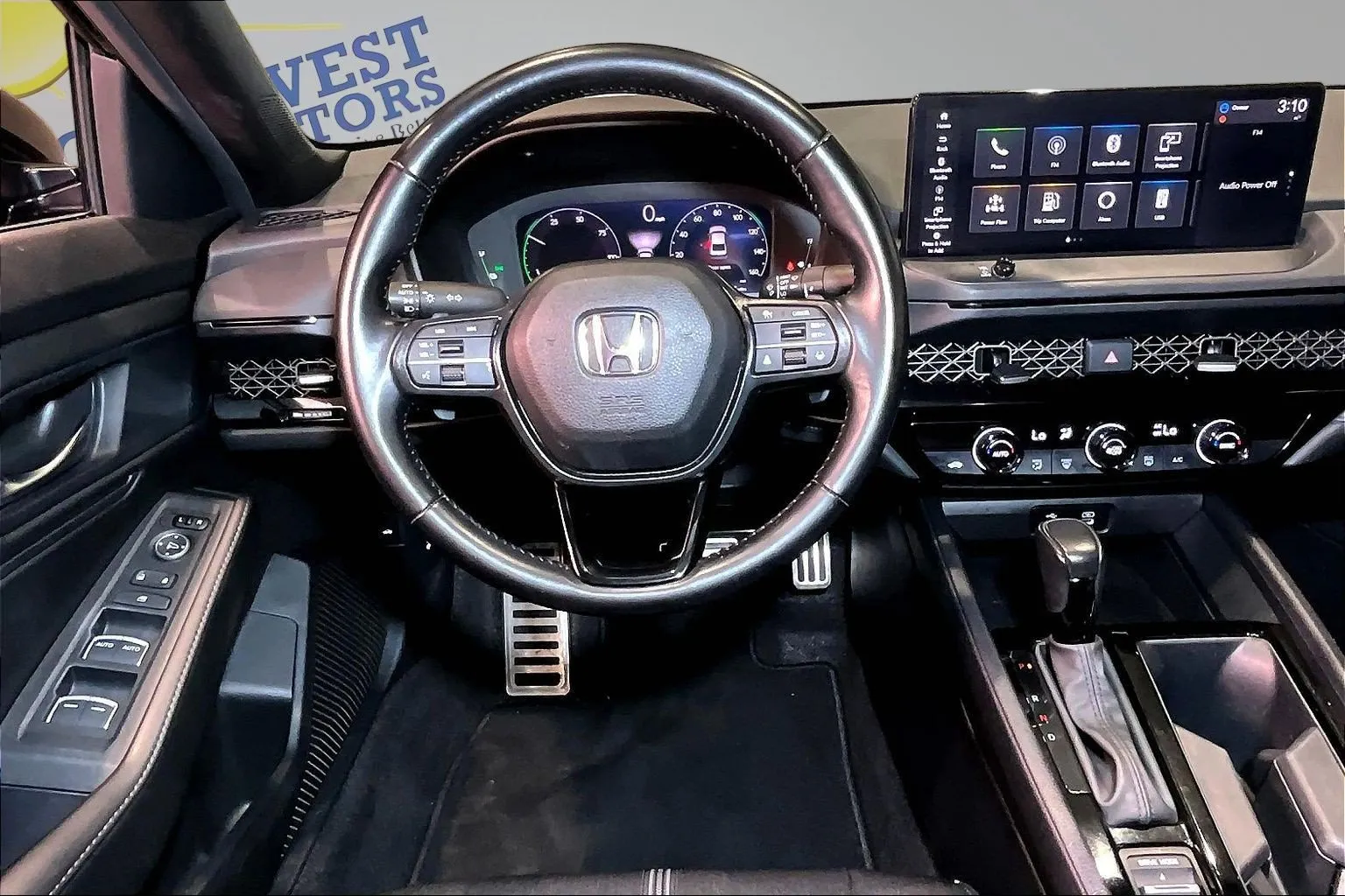 Honda Accord photo 9