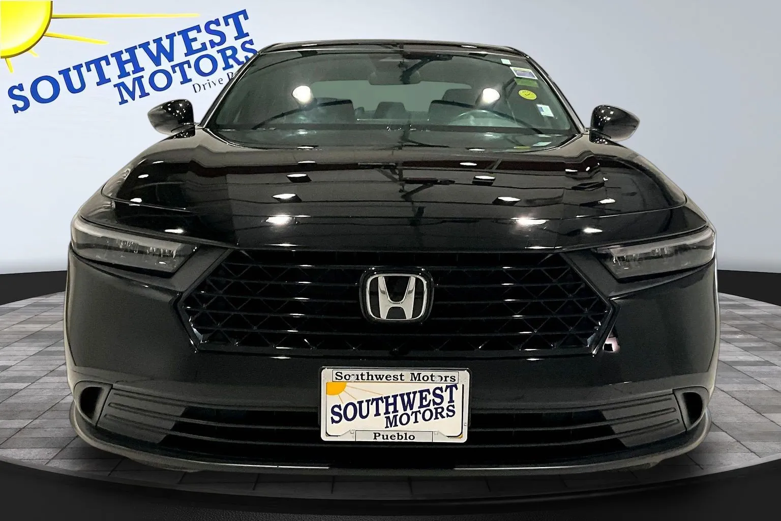 Honda Accord photo 2