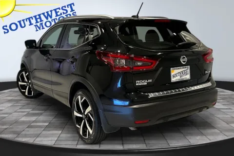 More photos of 2022 Nissan Rogue Sport SL at Southwest Motors, CO