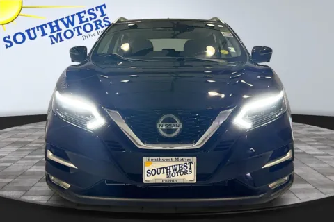 Photos of 2022 Nissan Rogue Sport SL for sale in Pueblo, CO at Southwest Motors