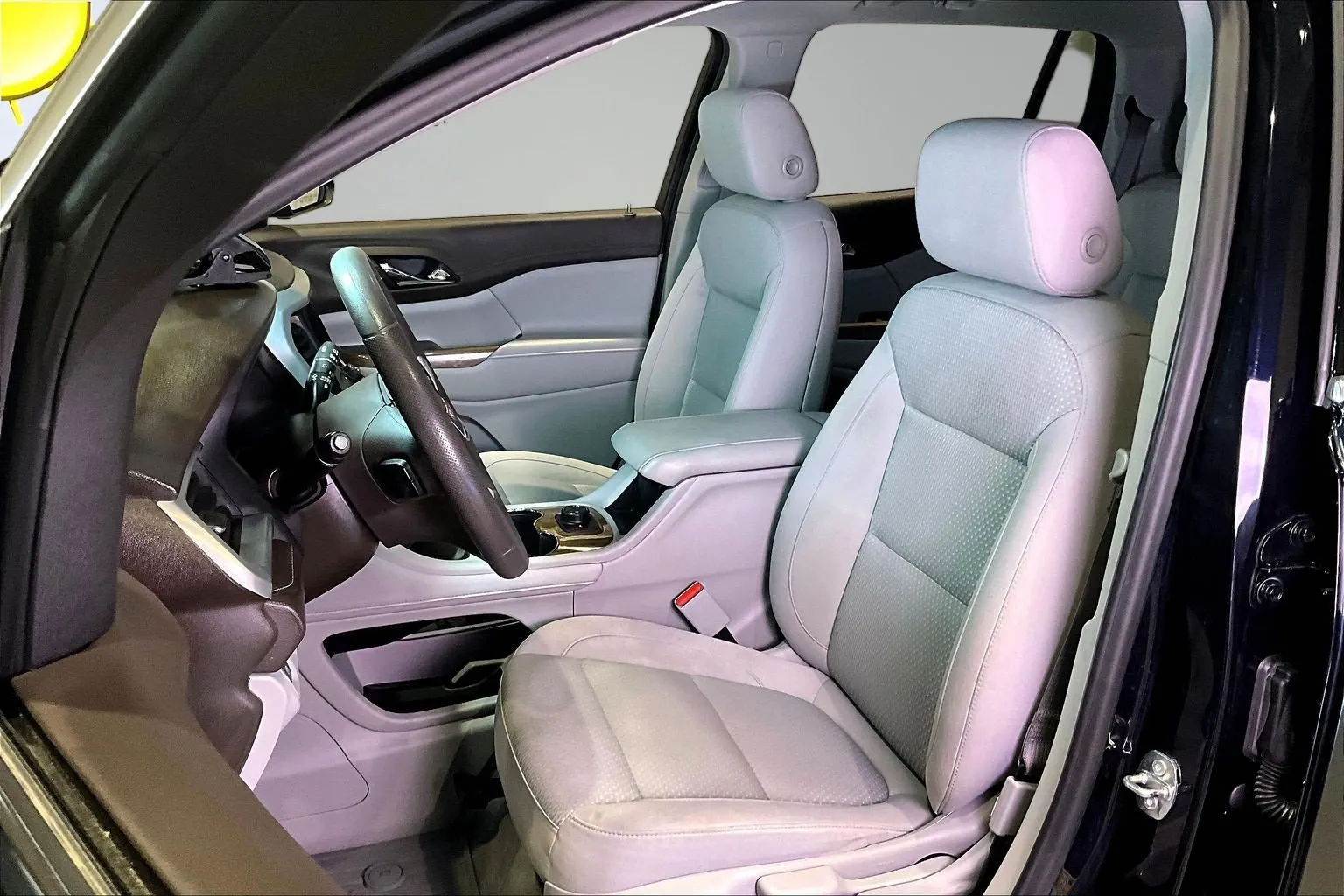 GMC Acadia photo 20