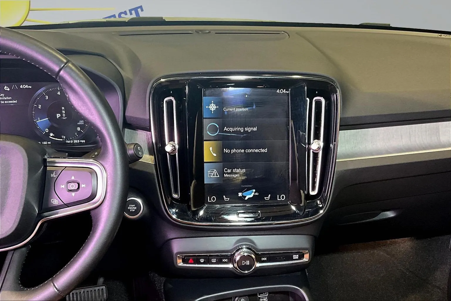Volvo XC40 photo 10