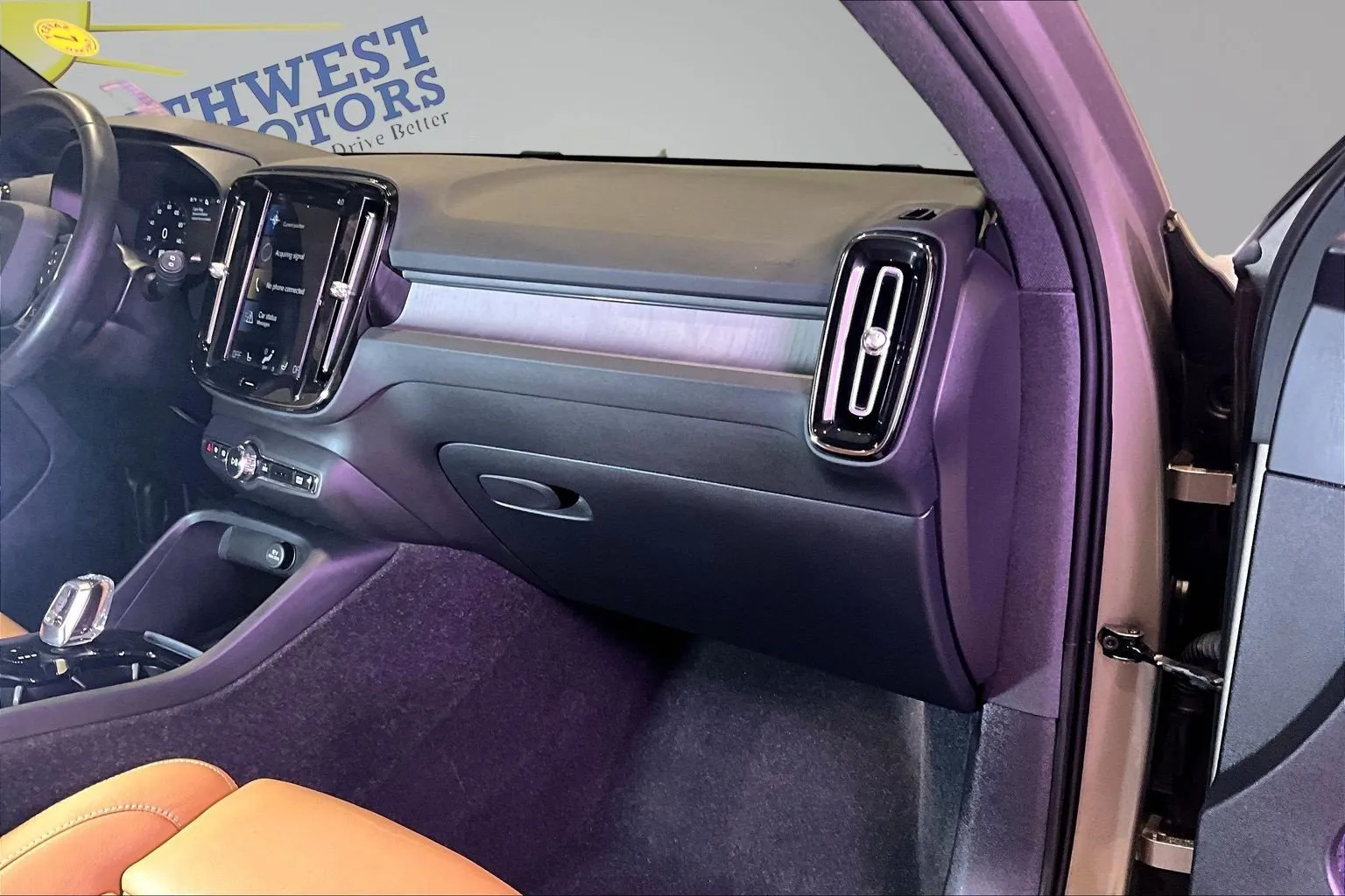 Volvo XC40 photo 25
