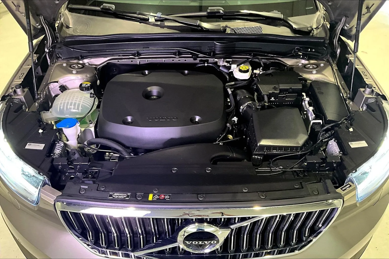 Volvo XC40 photo 29