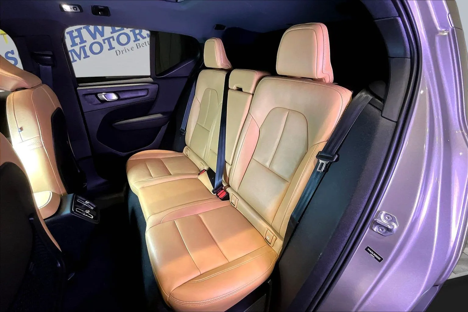 Volvo XC40 photo 22