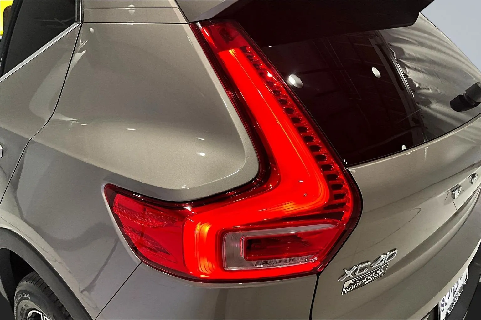Volvo XC40 photo 23