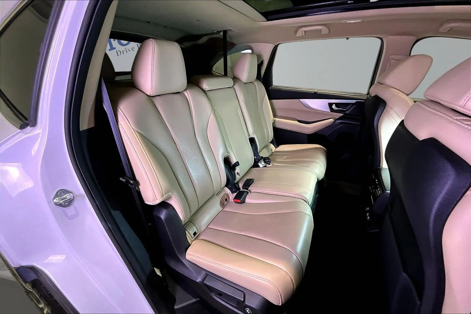 Acura MDX photo 24