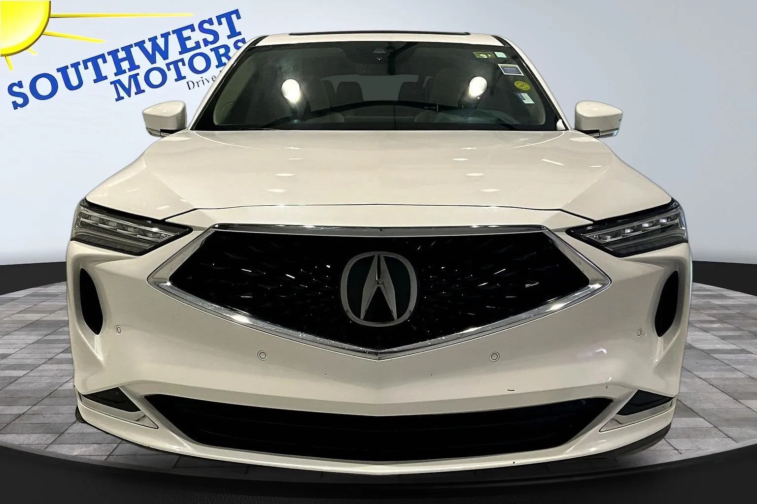 Acura MDX photo 2