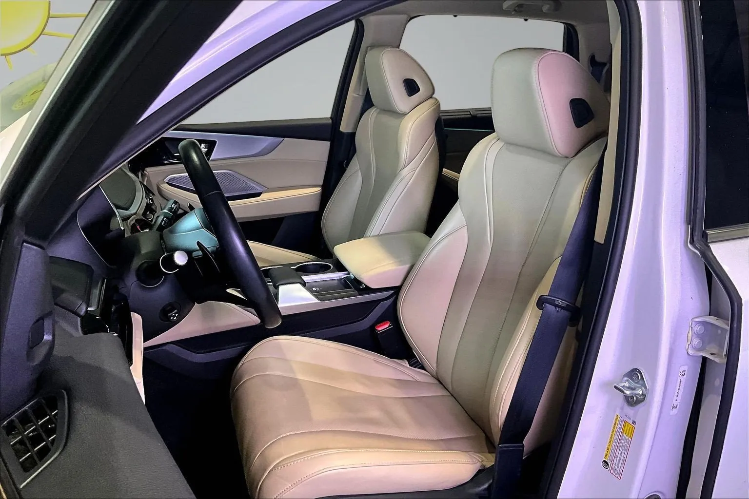Acura MDX photo 21