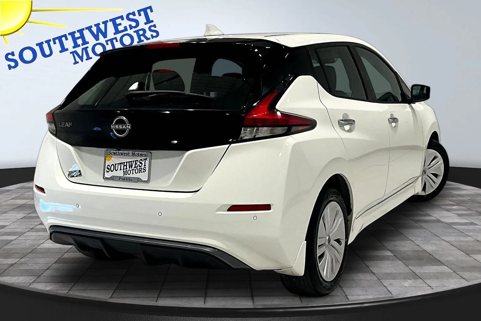 Nissan Leaf photo 7