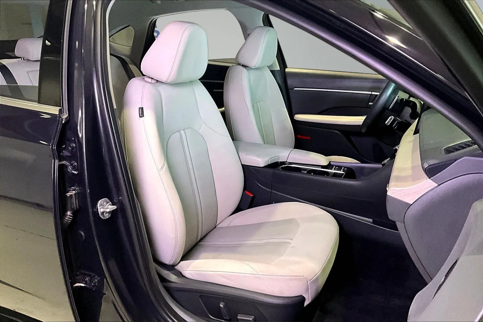 Hyundai Sonata photo 29