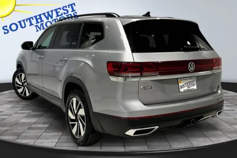 More photos of 2026 Volkswagen Atlas 2.0T SE w/Technology at Southwest Motors, CO