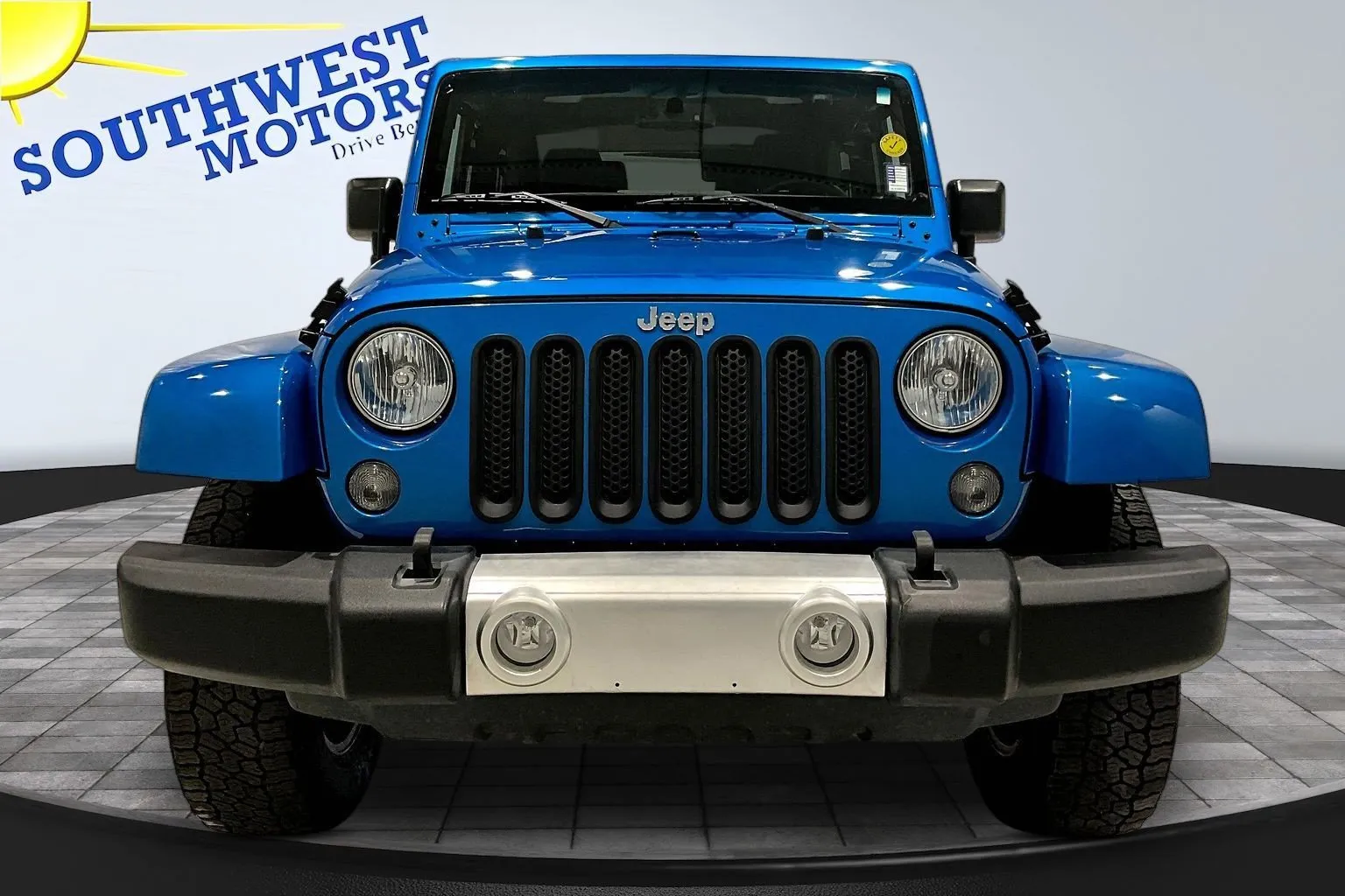 Jeep Wrangler photo 2