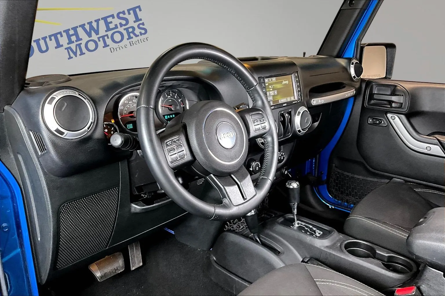 Jeep Wrangler photo 16