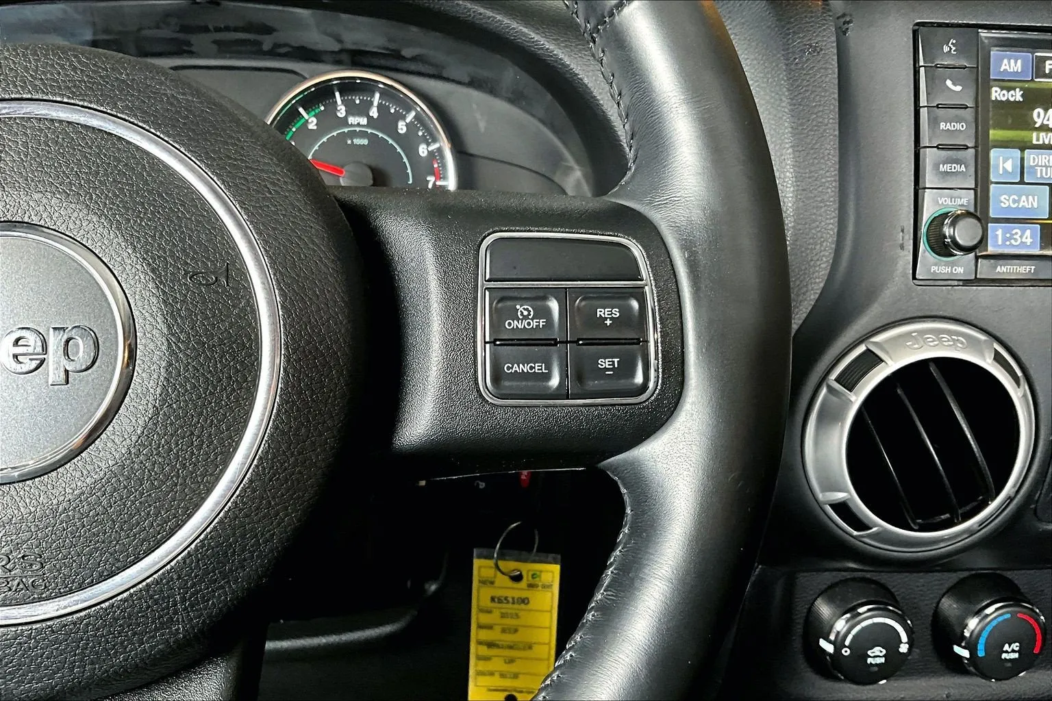 Jeep Wrangler photo 13