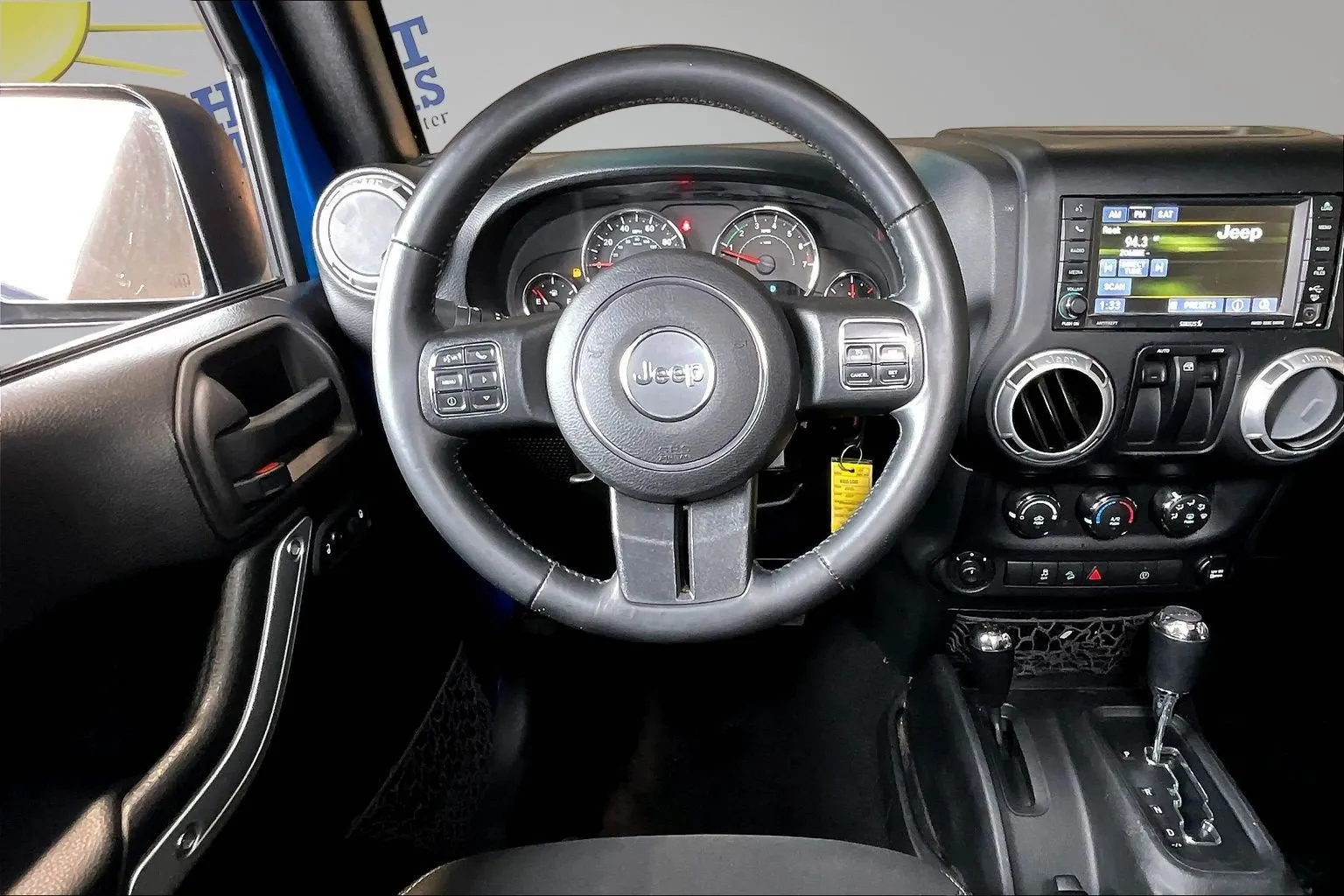 Jeep Wrangler photo 9