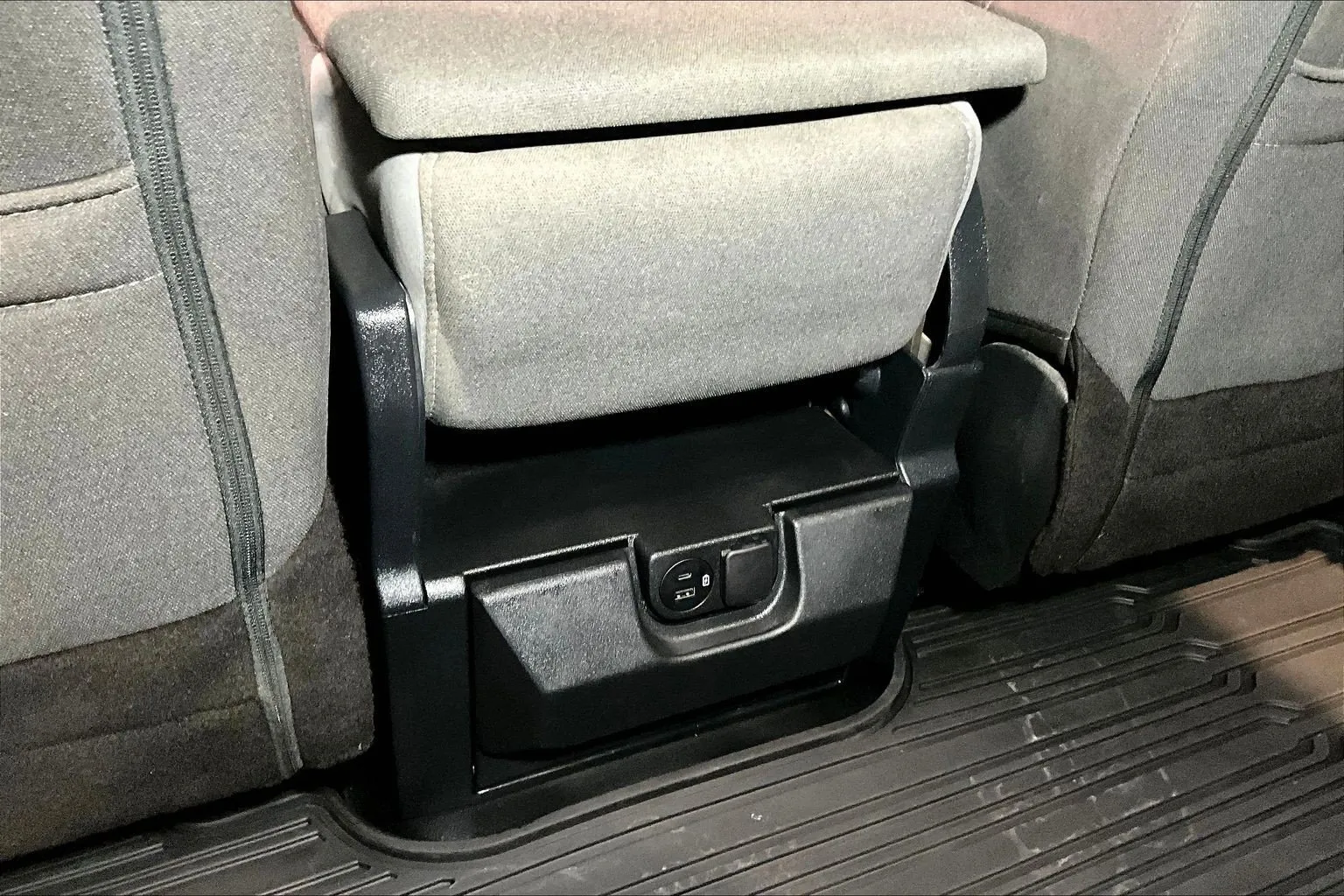 Ford F-150 photo 12