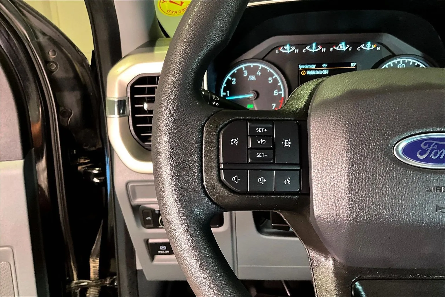 Ford F-150 photo 13