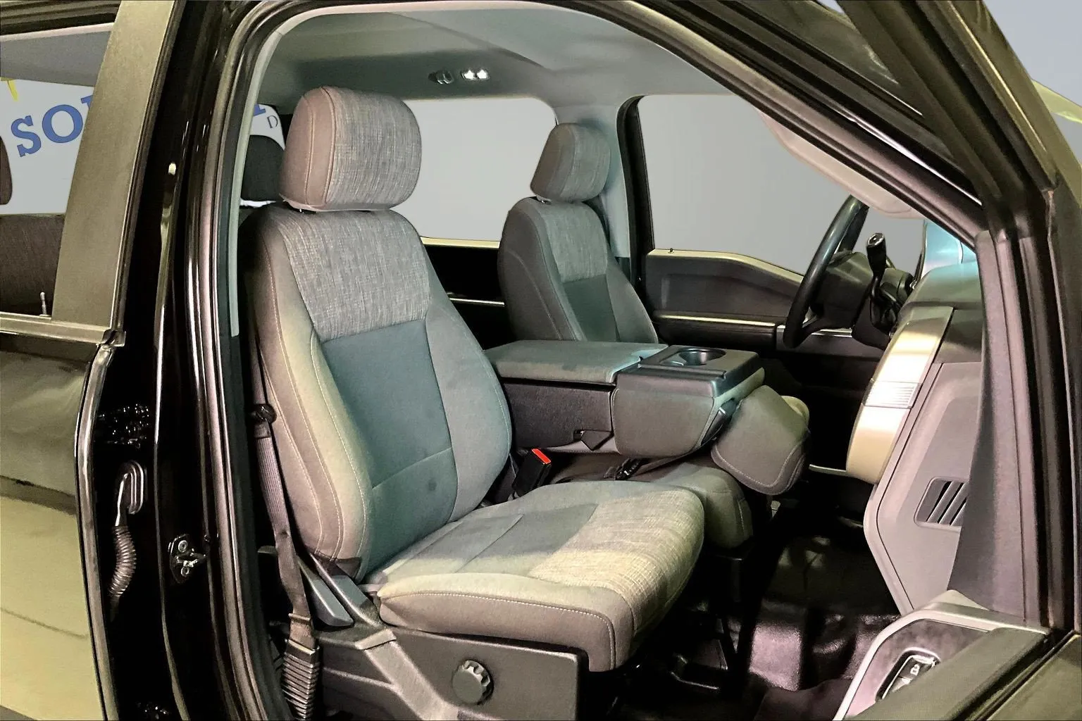 Ford F-150 photo 30