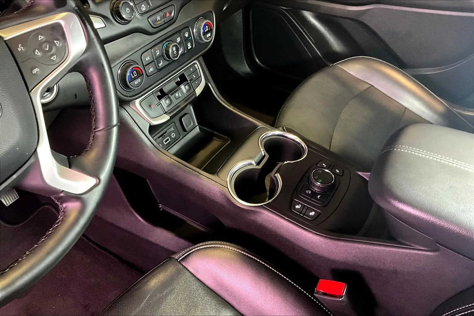 GMC Terrain photo 18