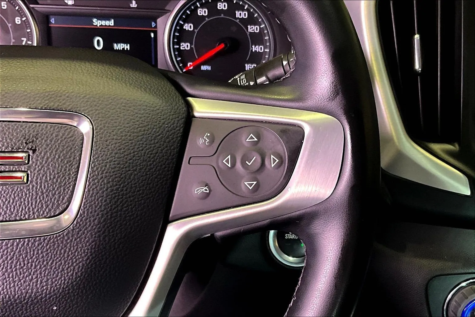 GMC Terrain photo 13