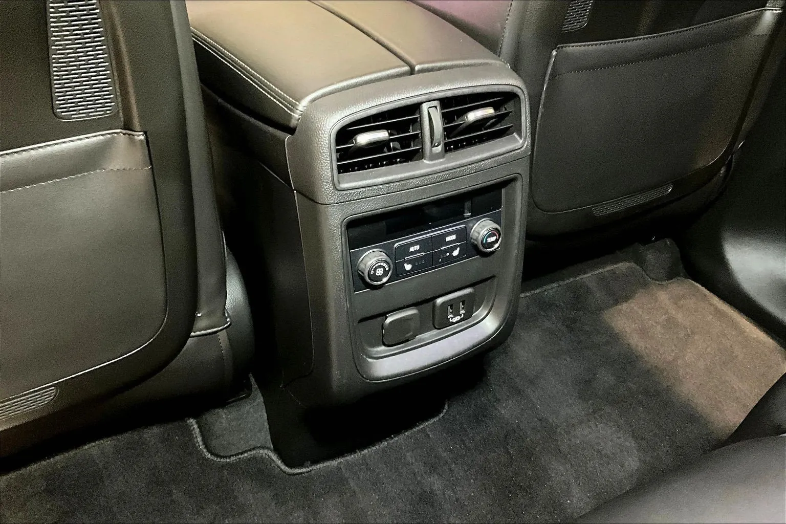 Buick Envision photo 11