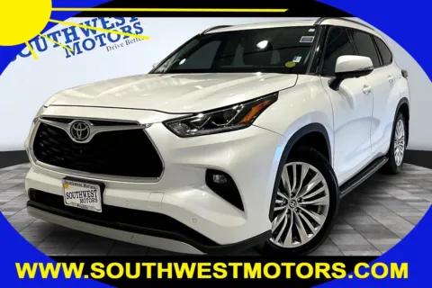 White 2023 Toyota Highlander Platinum for sale in Pueblo, CO