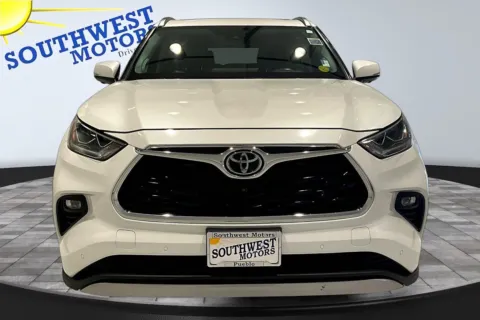Photos of 2023 Toyota Highlander Platinum for sale in Pueblo, CO at Southwest Motors