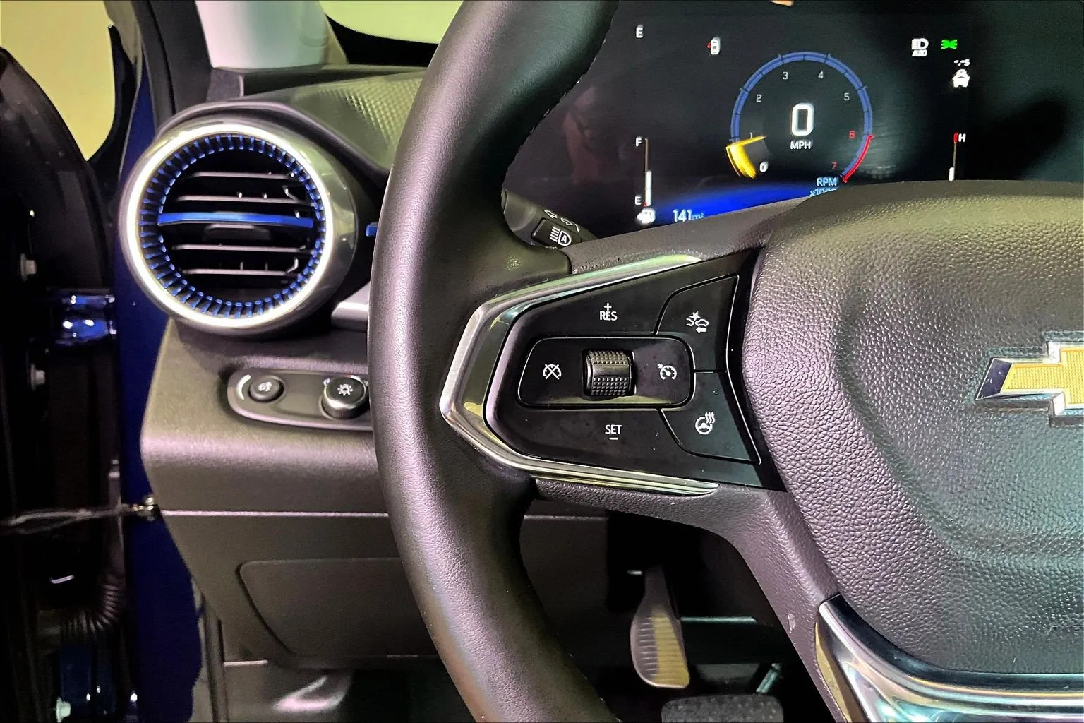 Chevrolet Trax photo 12