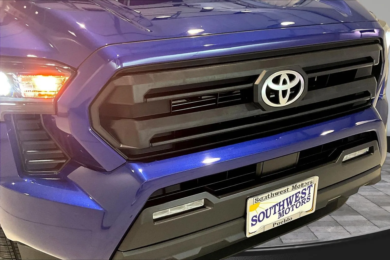 Toyota Tacoma photo 33