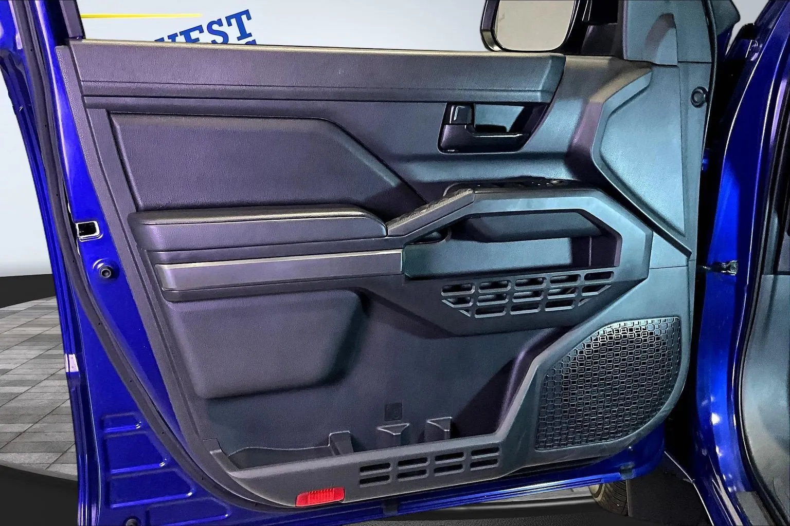 Toyota Tacoma photo 21