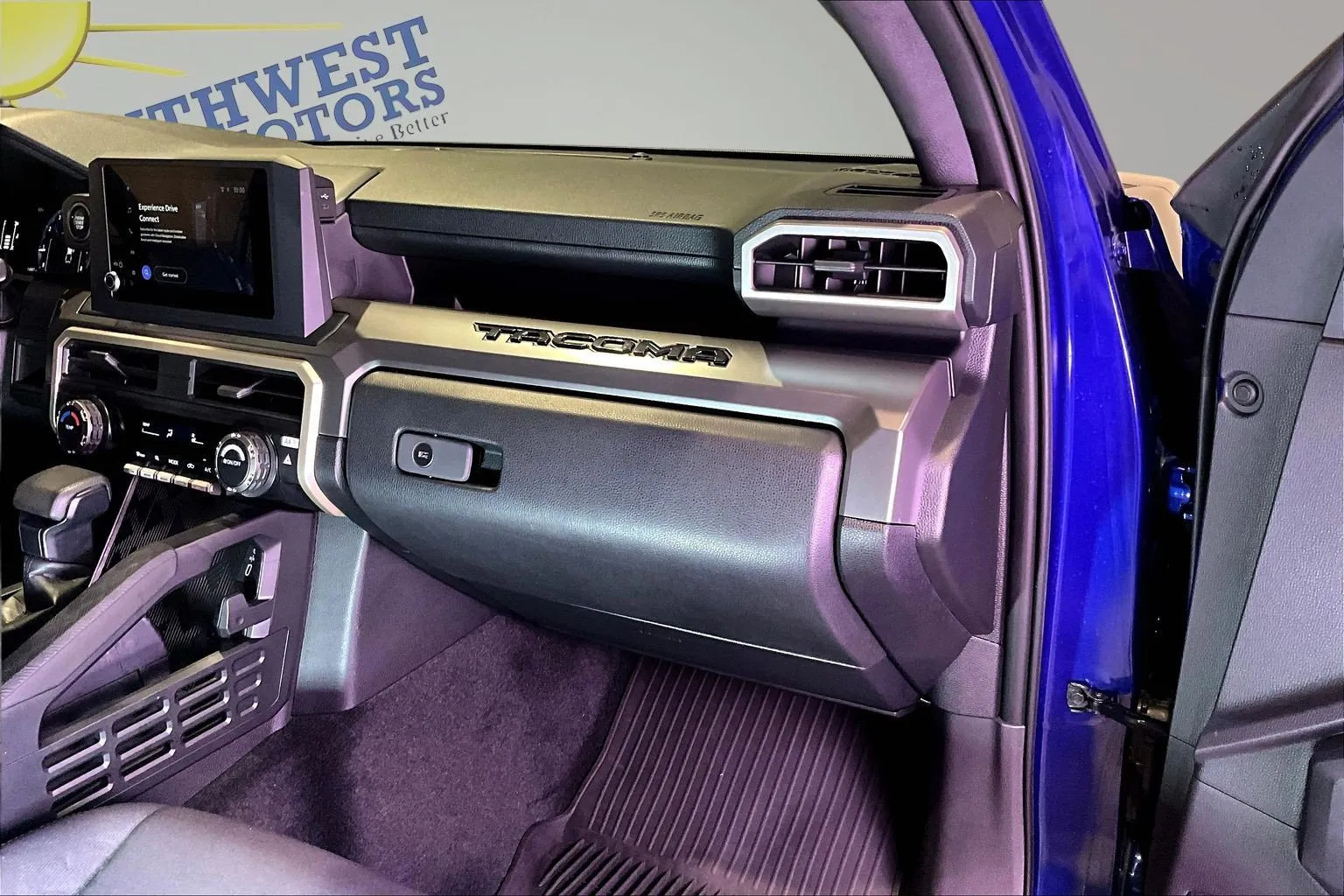 Toyota Tacoma photo 27