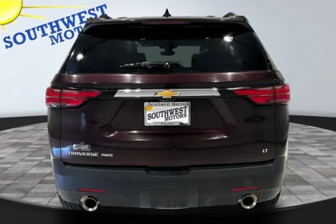 More photos of 2023 Chevrolet Traverse LT Cloth at Southwest Motors, CO