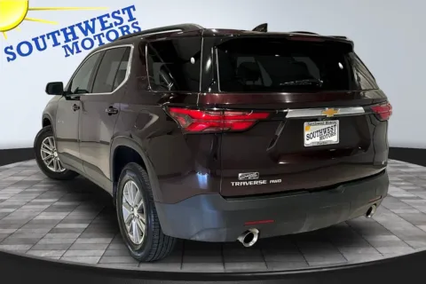 More photos of 2023 Chevrolet Traverse LT Cloth at Southwest Motors, CO