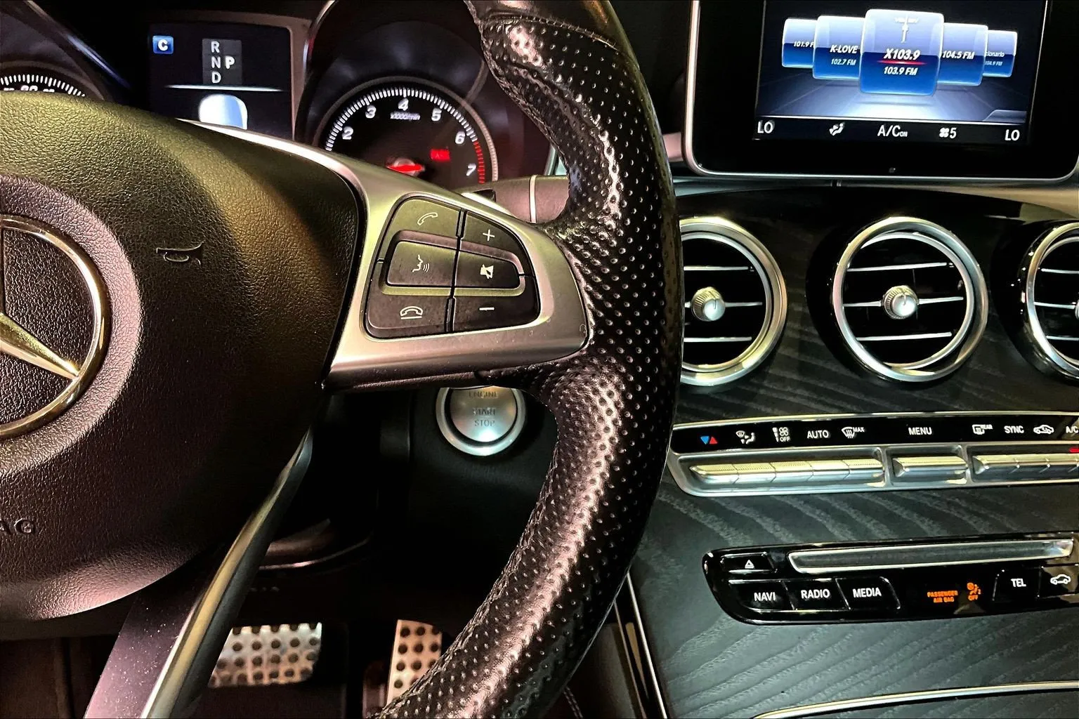 Mercedes-Benz GLC photo 13