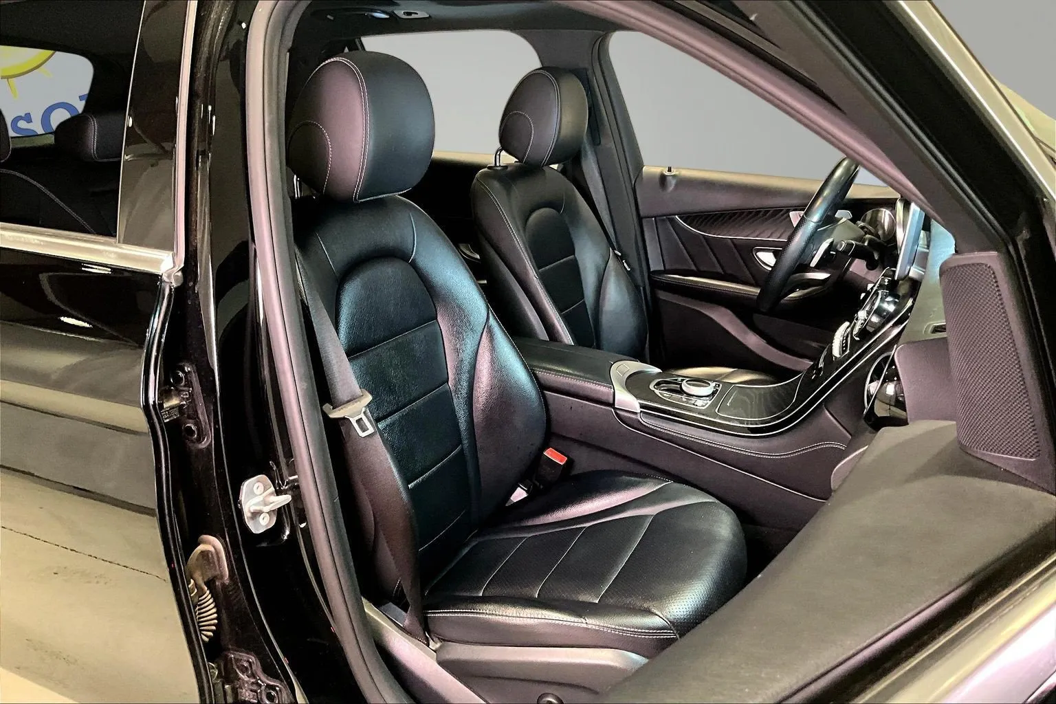 Mercedes-Benz GLC photo 28