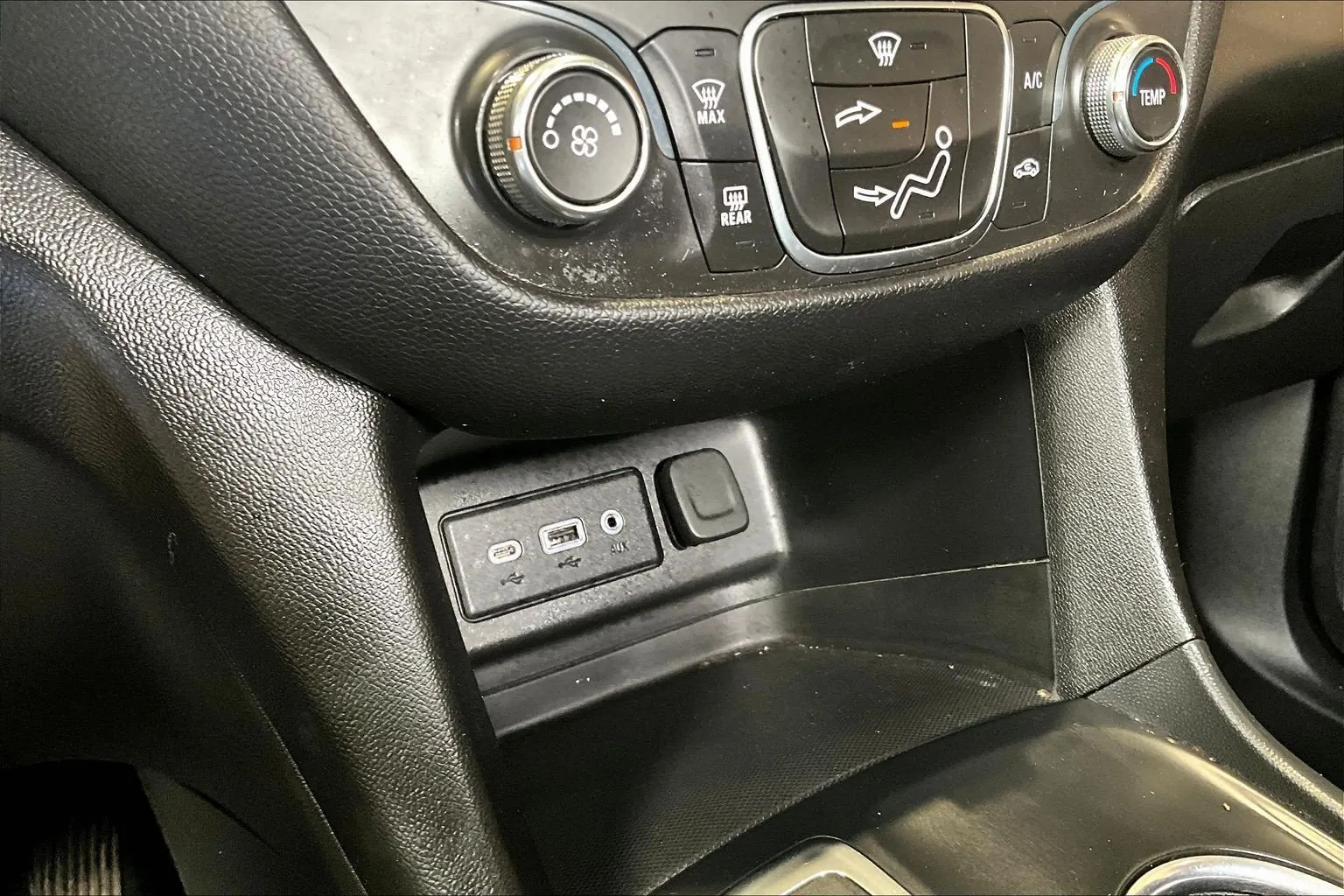 Chevrolet Equinox photo 16