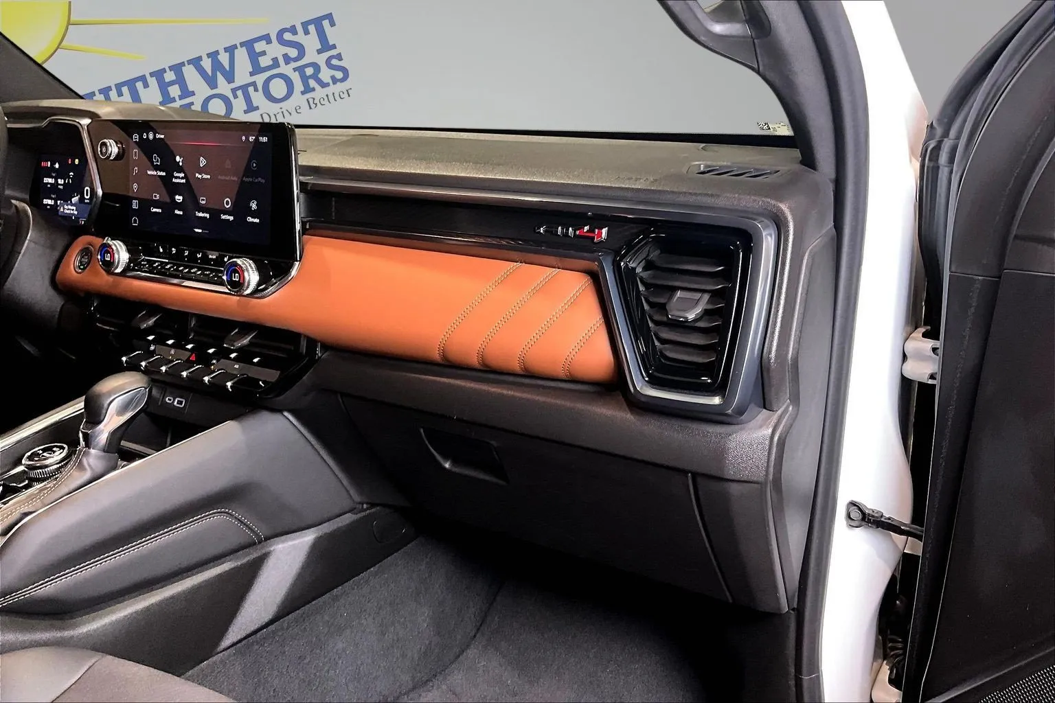 GMC Canyon photo 27