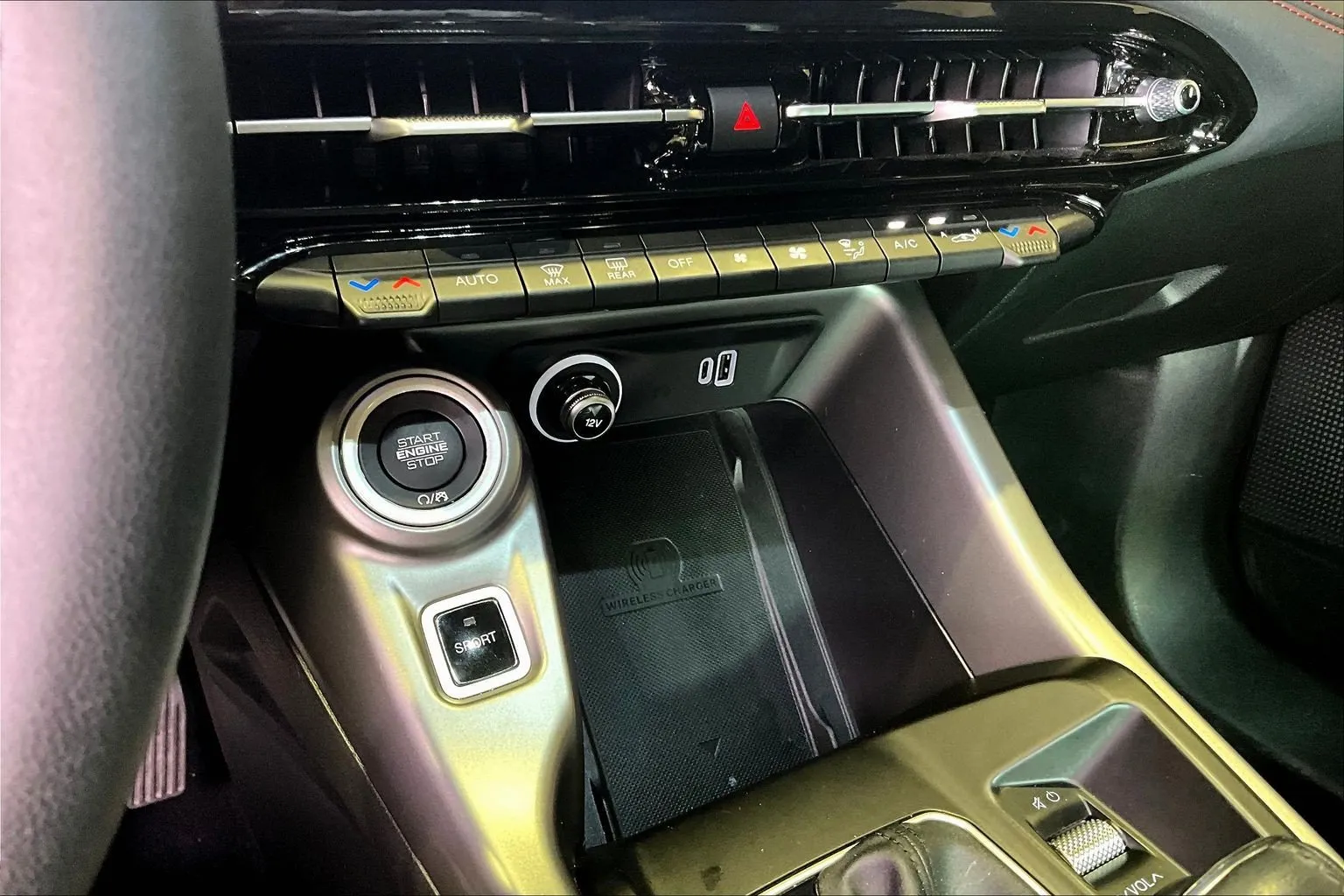Dodge Hornet photo 16