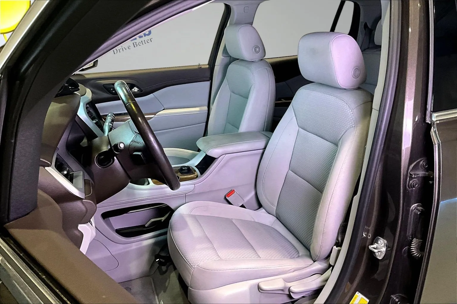 GMC Acadia photo 21