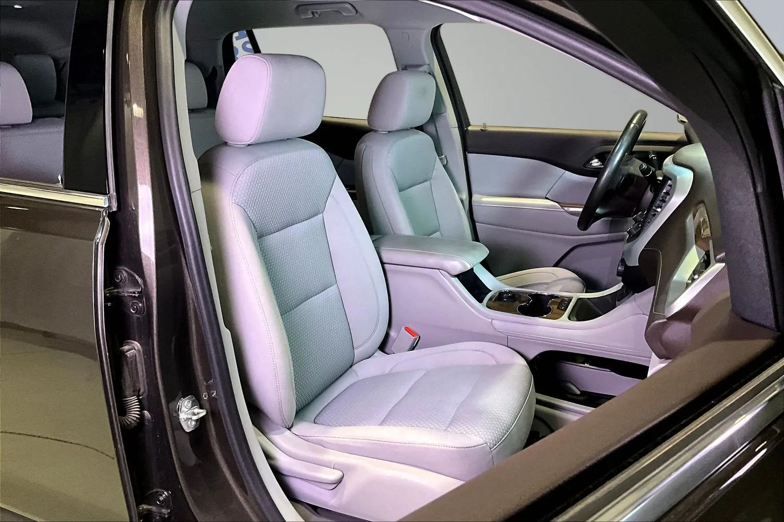 GMC Acadia photo 30