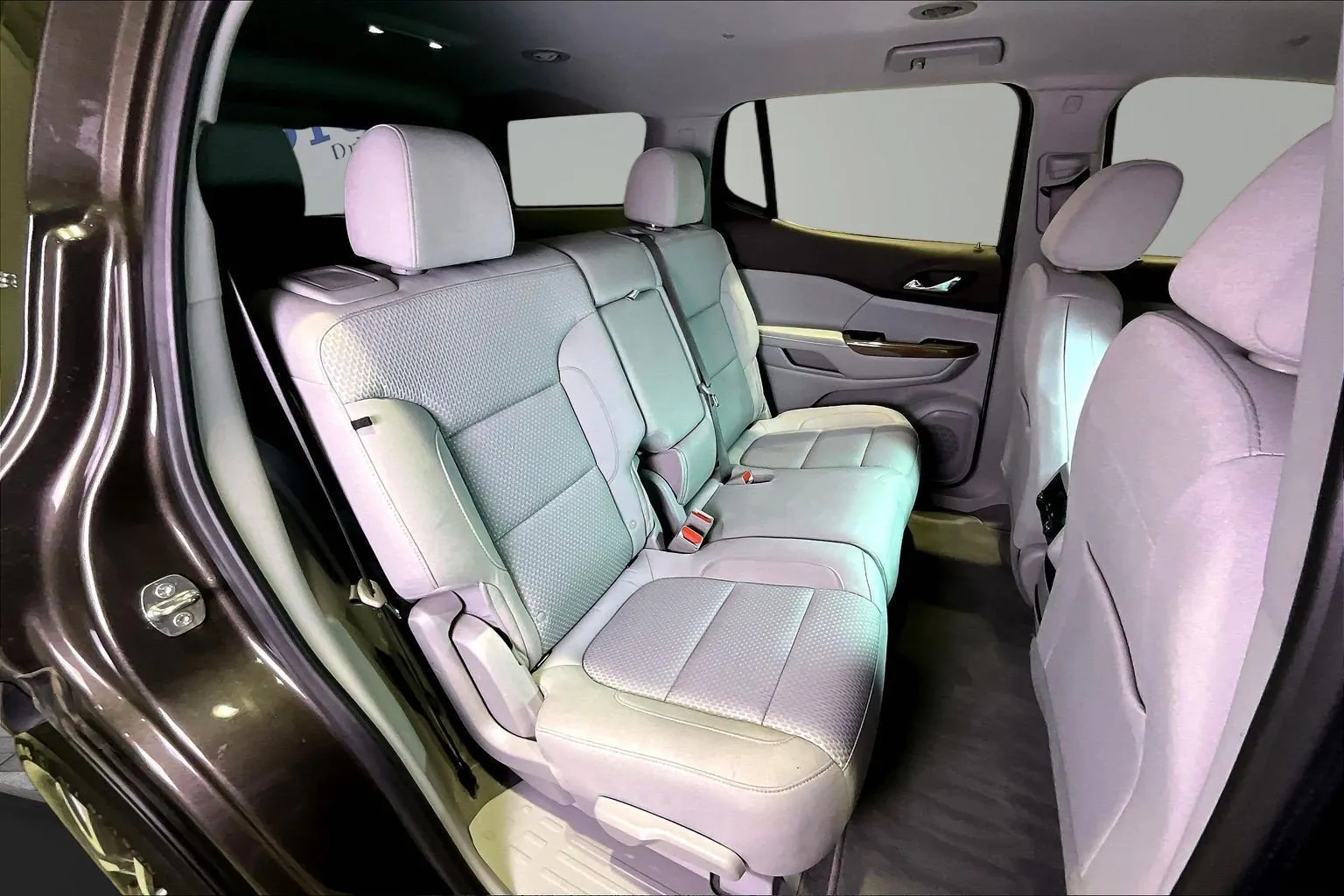 GMC Acadia photo 25