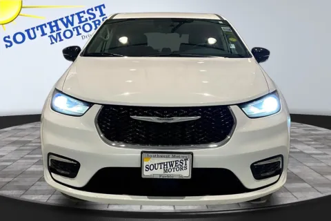 Photos of 2024 Chrysler Pacifica Touring L for sale in Pueblo, CO at Southwest Motors