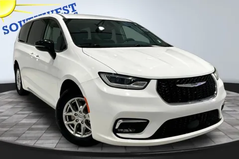 Another view of 2024 Chrysler Pacifica Touring L for sale in Pueblo, CO at Southwest Motors